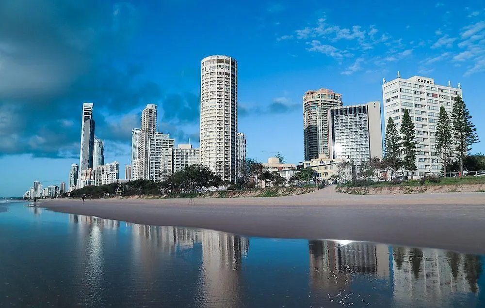 The Shore Apartments - Beachfront Gold Coast Aparthotel