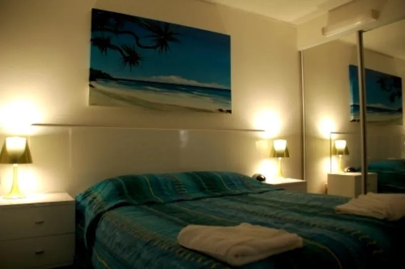 Aparthotel The Shore Apartments - Beachfront Gold Coast