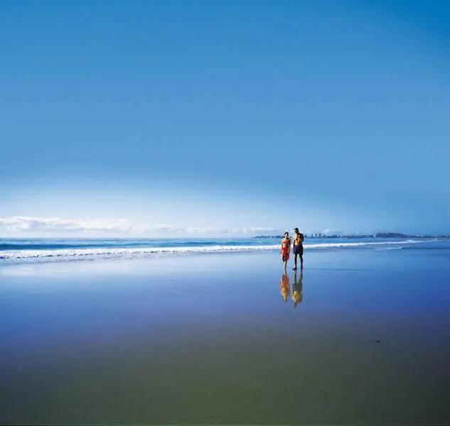 The Shore Apartments - Beachfront Gold Coast Aparthotel