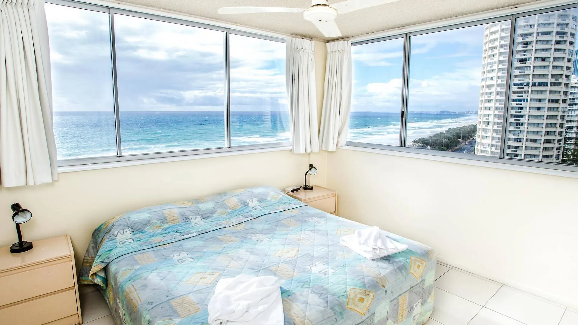 The Shore Apartments - Beachfront Gold Coast Aparthotel